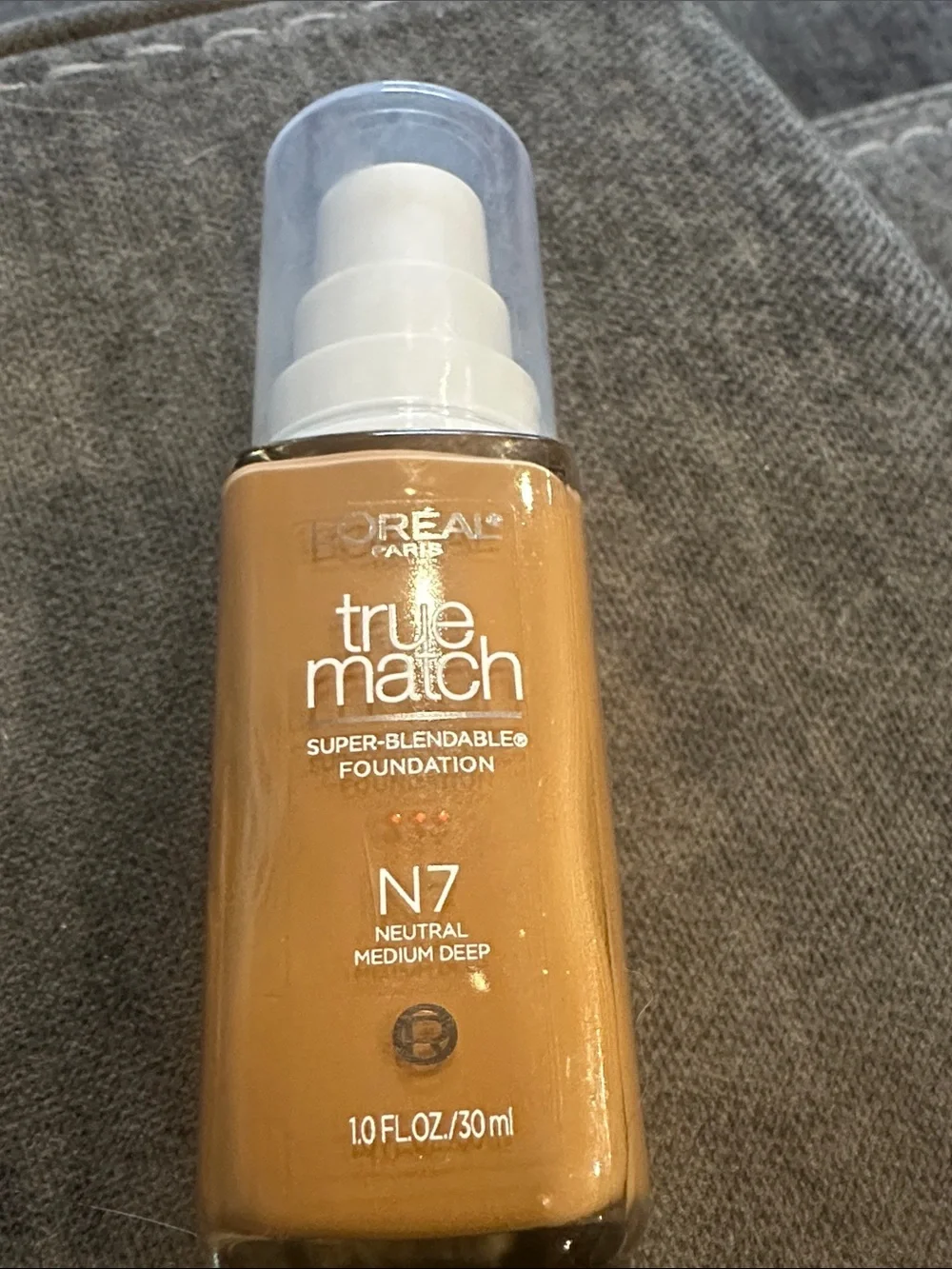 L'Oréal Paris Liquid Foundation N7 Neutral Medium Deep